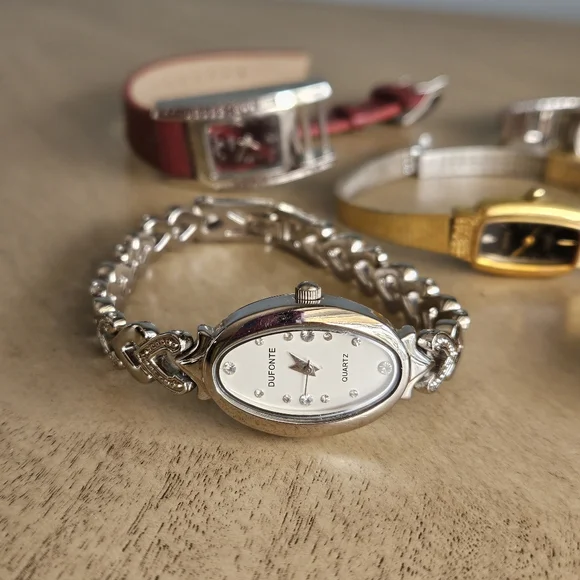 Watch Lot Vintage to Y2K for TLC Scrap Benrus Anne Klein Avon Timex Sharp - Picture 6 of 11